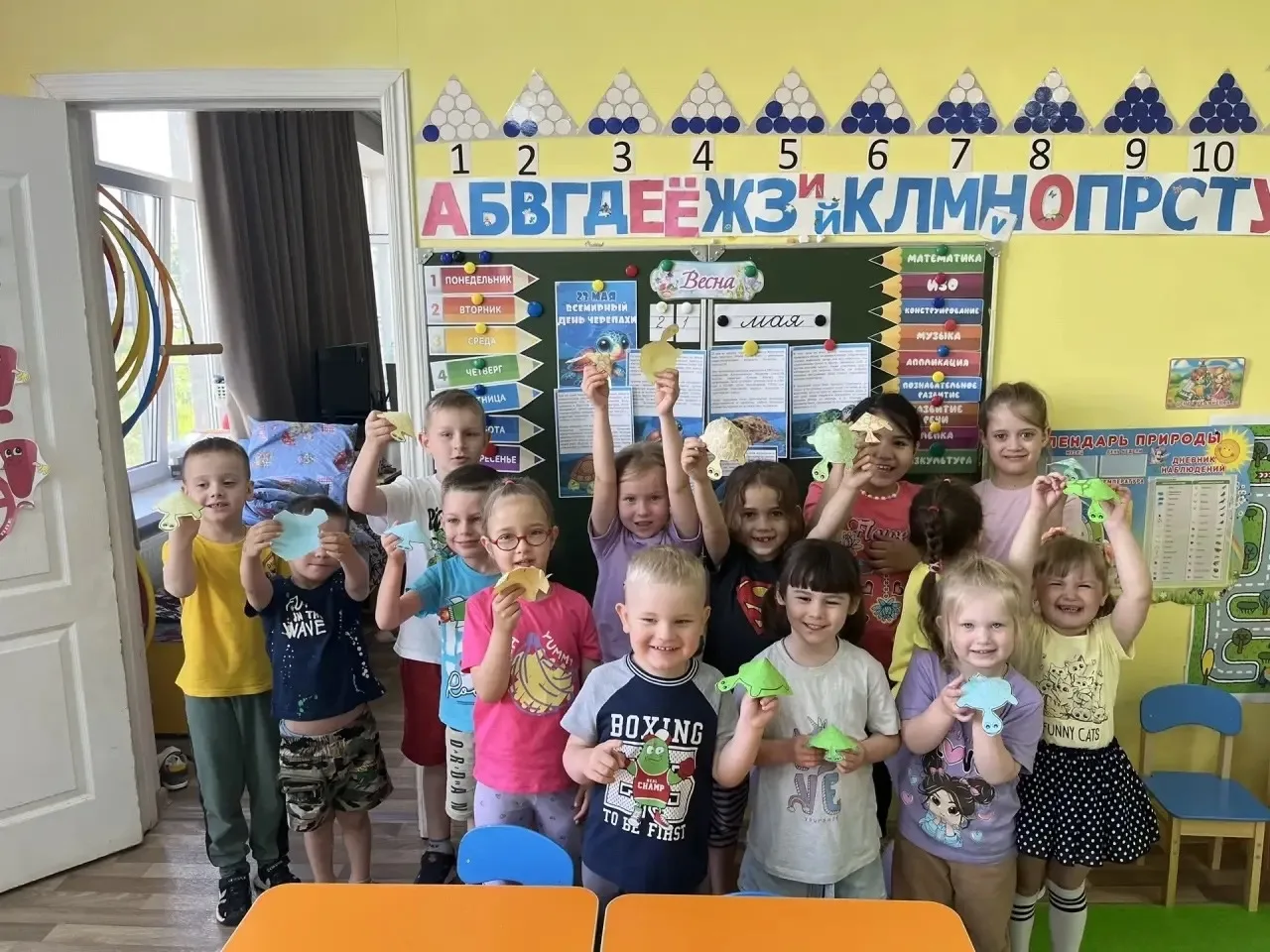 Черепашьи приключения дошколят!

Сегодня наши воспитанники отметили Всемирный день черепах (23 мая)!