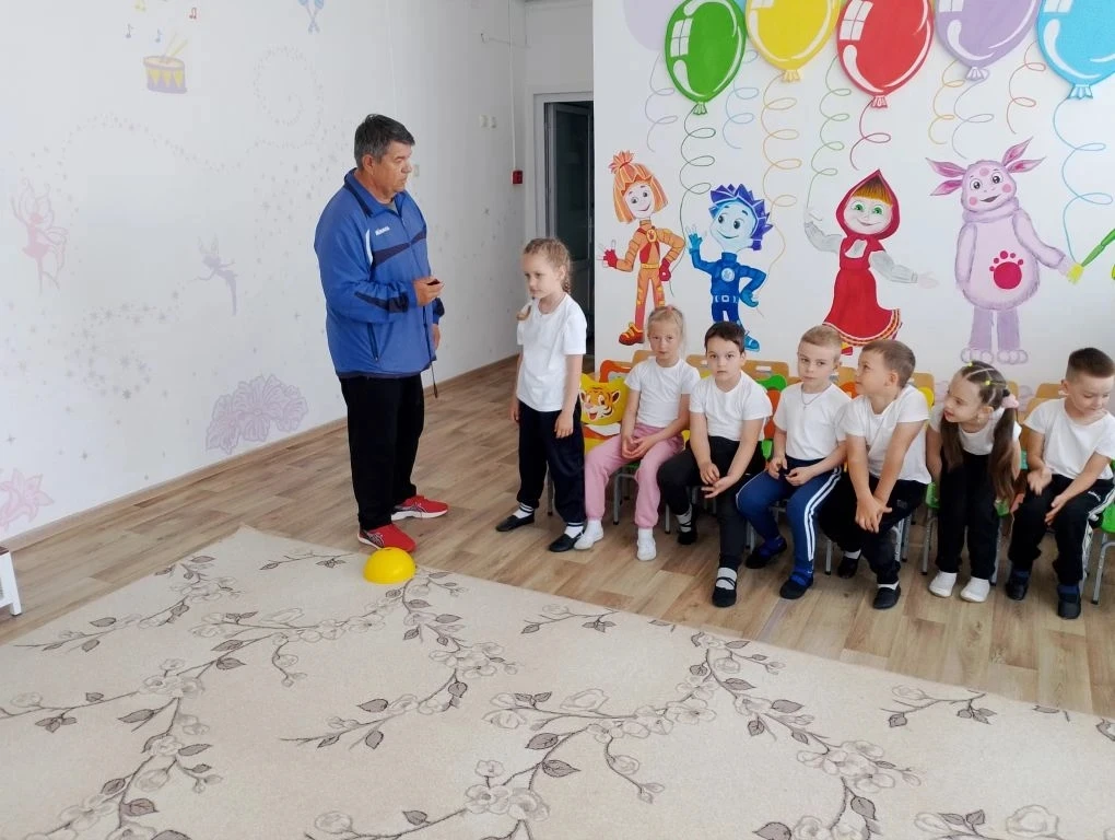 🌟Мы сдавали ГТО!🌟

💥Сегодня наши  ребята  принимали участие в сдаче норм ГТО.
Наши воспитанники с