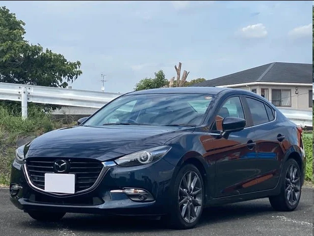 💥MAZDA AXELA💥

Год выпуска — 2️⃣0️⃣1️⃣9️⃣

▪️ объем двигателя — 1.5 л (111 л.с.)
▪️ двигатель — бе