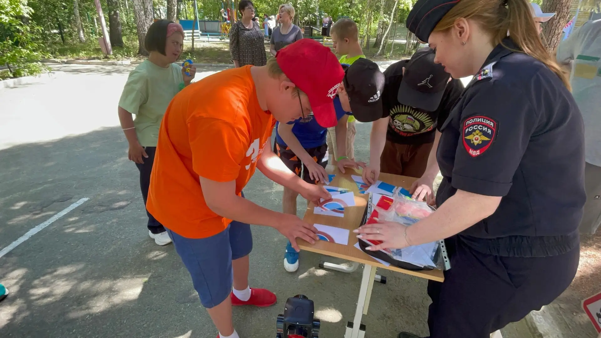ДЕНЬ БЕЗОПАСНОСТИ «БЕЗОПАСНОЕ ЛЕТО»: ГОТОВИМСЯ К КАНИКУЛАМ С УМОМ! 🧑‍🚒 👮‍♂️ ⛑️