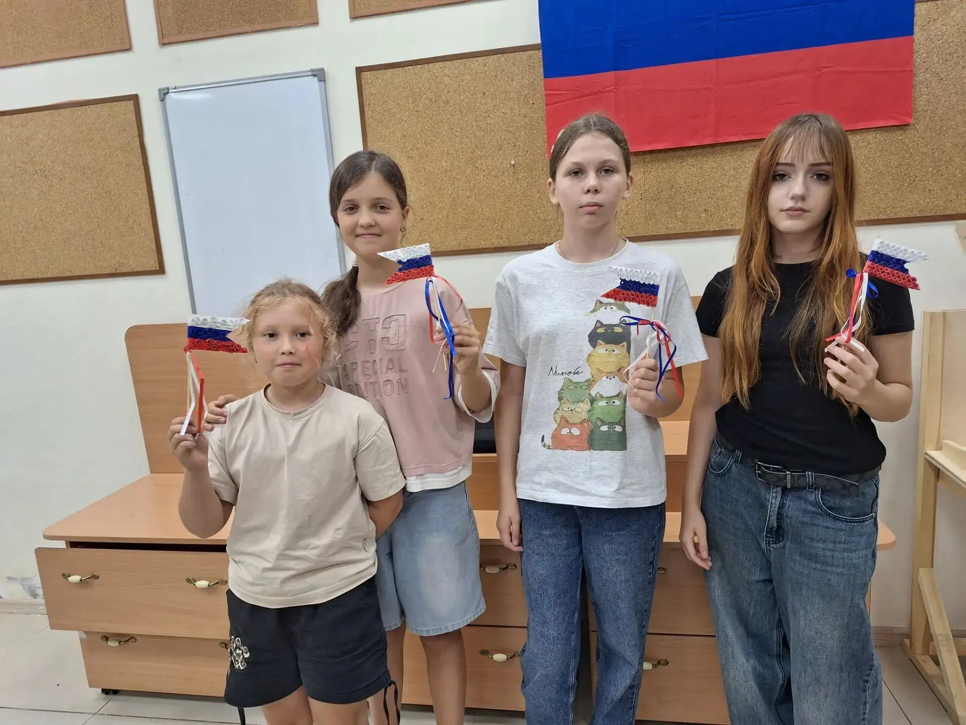 🇷🇺 Творчество, которое объединяет: мастер-класс «Триколор. Основы декоративного искус...