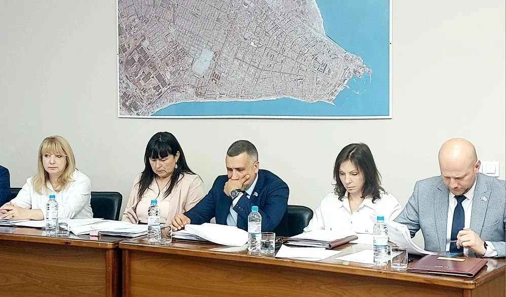 В мае в рамках круглого стола депутатский корпус вместе с представителями прокуратуры о...