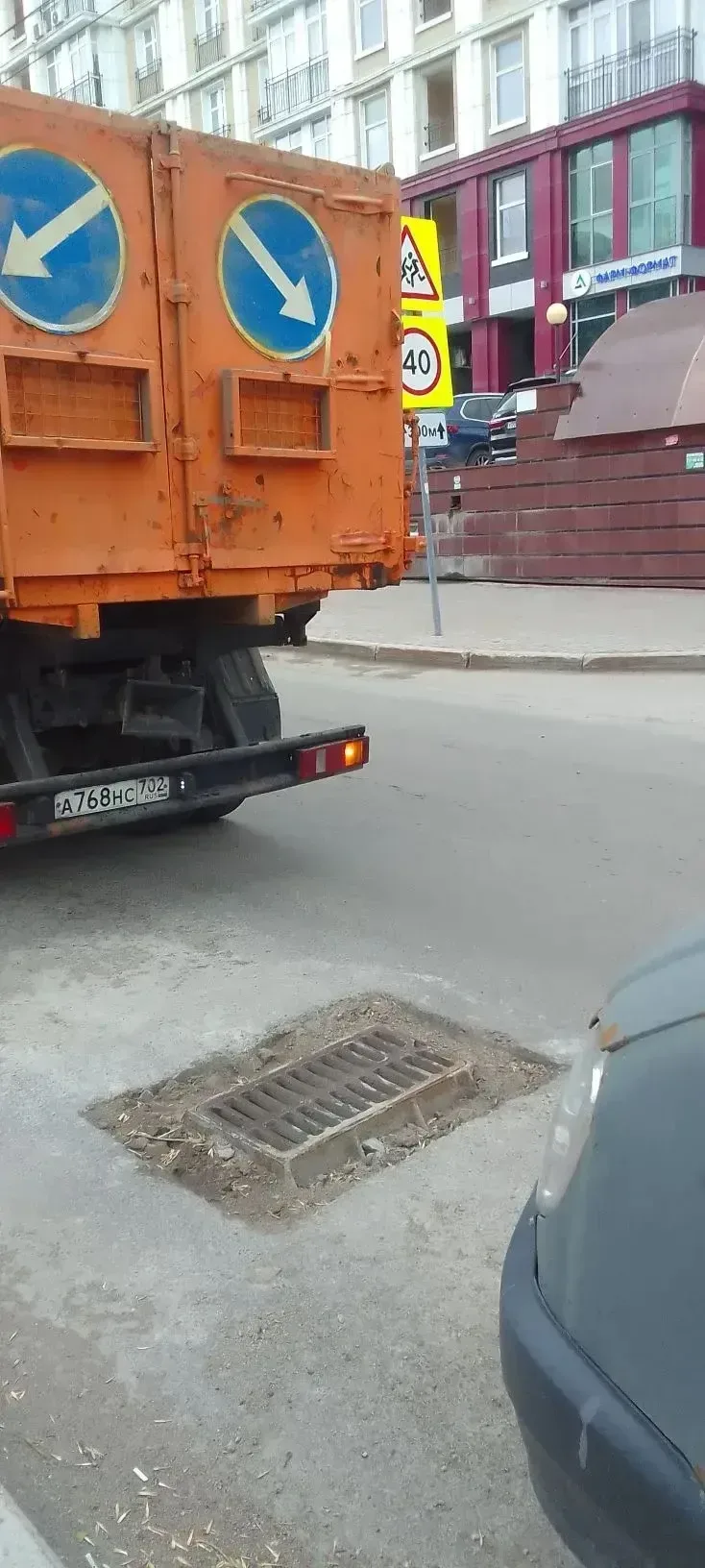 🚧 Ежедневно бригада аварийно-восстановительных работ МБУ «СУРСИС» преображает улицы Уф...