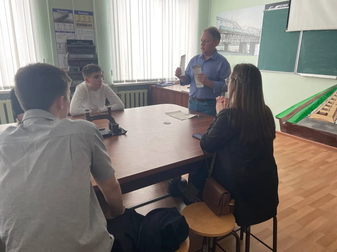 Профориентационные встречи в НИПС: знакомство с профессиями железнодорожного транспорта  ⚡️В феврале