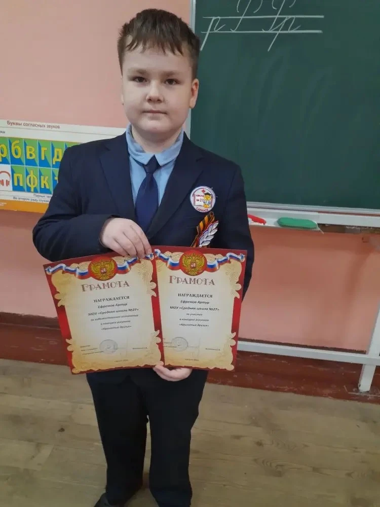 🕊️Конкурсы скворечников и рисунков «Крылатые друзья».  🕊️Весна - время пробуждения природы и заботы 