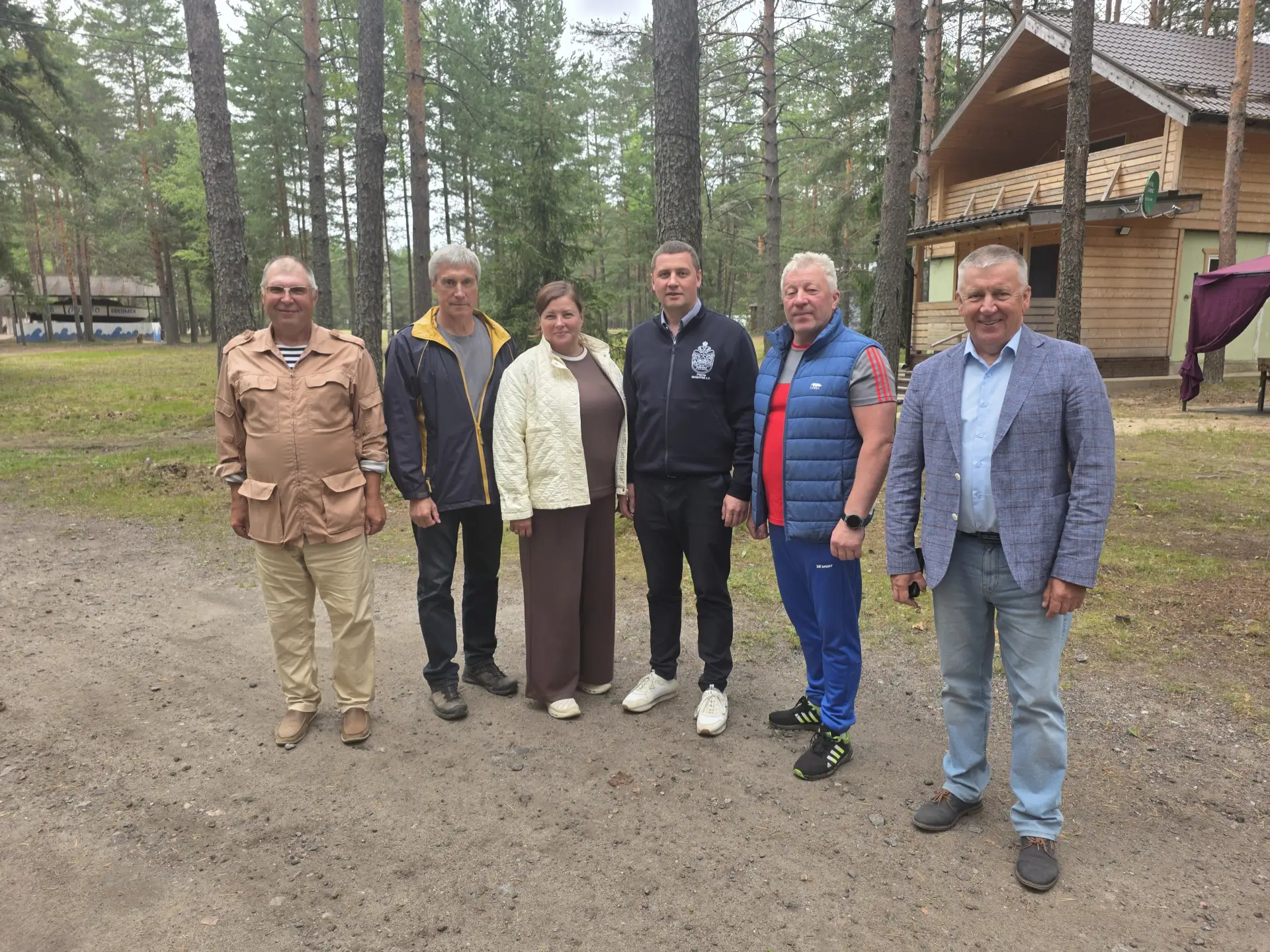 Когда были с председателем и заместителем председателя Попечительского совета в Лосево,...
