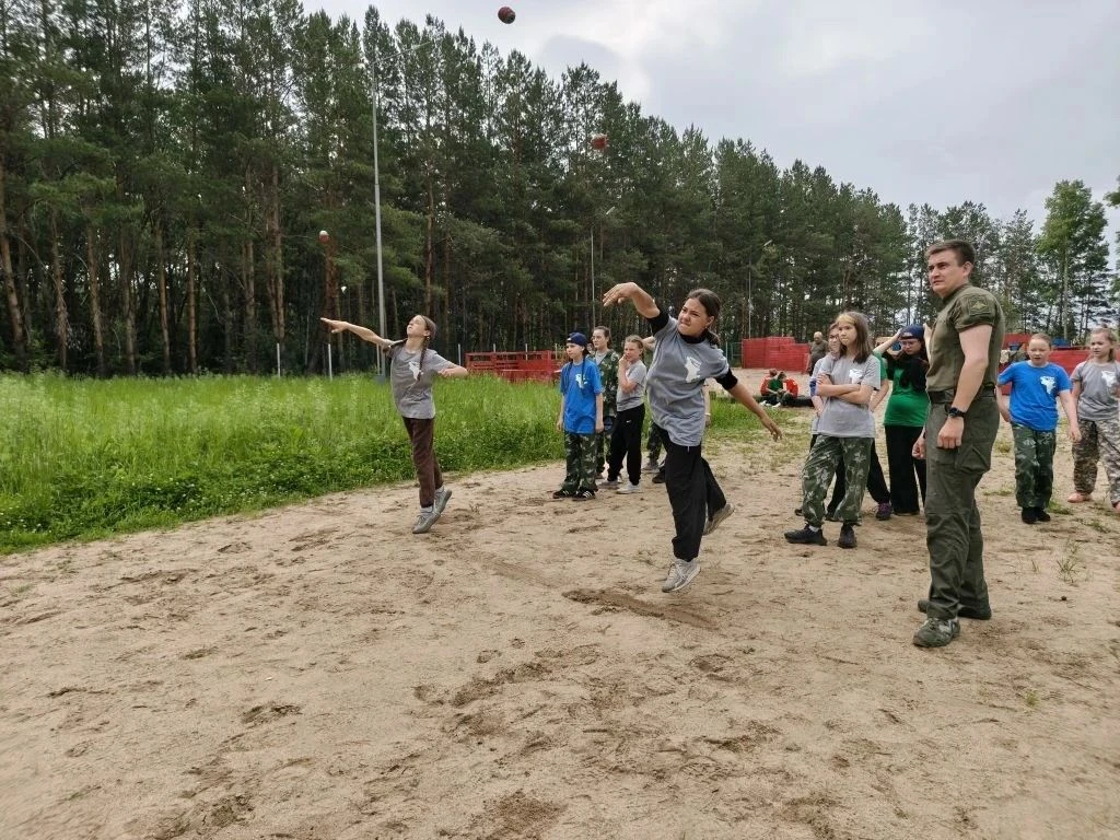 «МОЛОДОЙ БОЕЦ» НАБИРАЕТ ОБОРОТЫ: ИСПЫТАНИЯ И НАСТОЯЩАЯ ДРУЖБА 💪🔥

Смена «Молодой боец» идёт полным