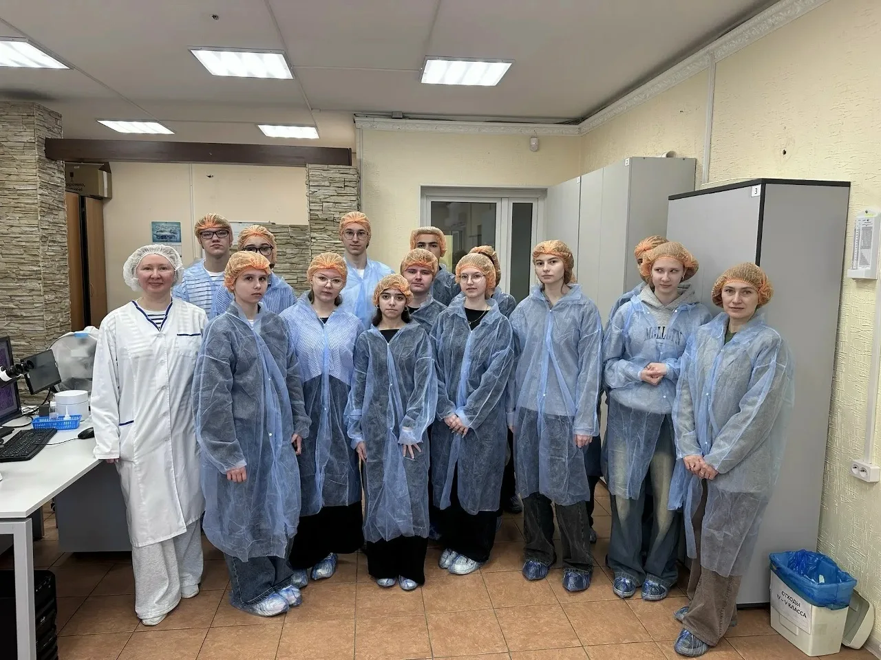 Профориентация школьников 

14 мая ученики 8А и 10а классов побывали в  компании, где создают соврем