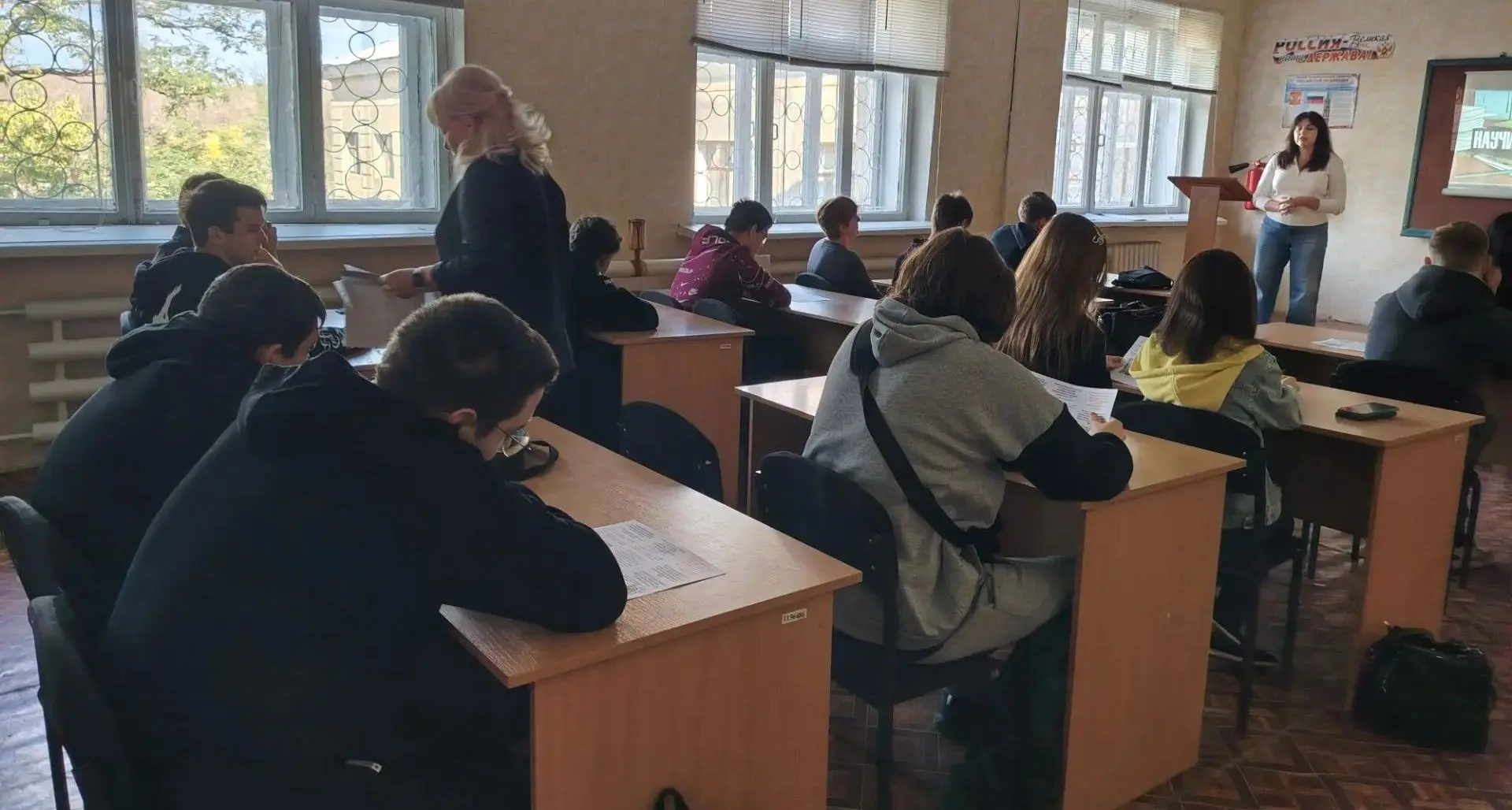 Инвестиции в будущее: студенты узнали о возможностях социального контракта!