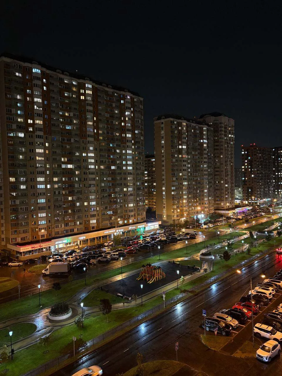 🌩Синоптики обещают сильную грозу в Подмосковье. Непогода начнётся в ближайшие часы и п...