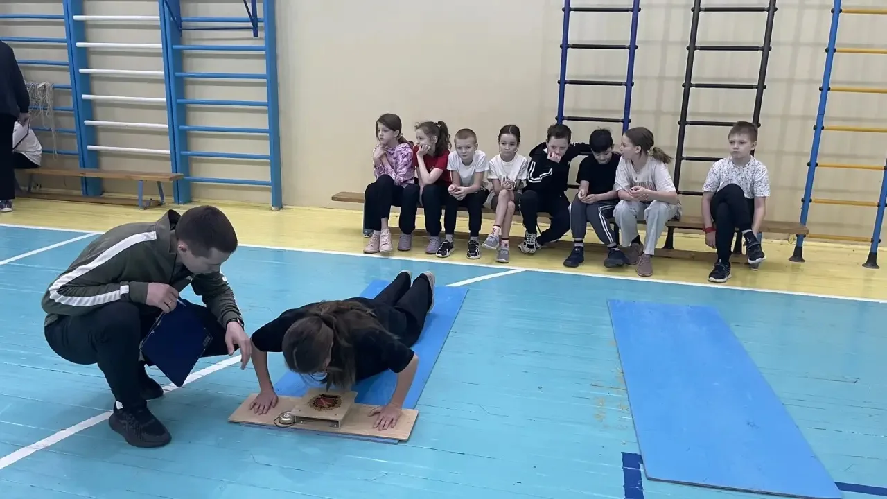 ⭐️ВПЕРЕД СПОРТСМЕНЫ⭐  🏅17 февраля ученики 4Б класса приняли активное участие зимнем фестивале Всерос