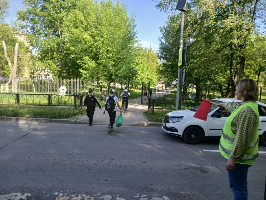 🚓⚡В Магнитогорске проходит рейдовое мероприятие "Ребенок - главный пассажир!".  🛃🚗Сотрудники полиции