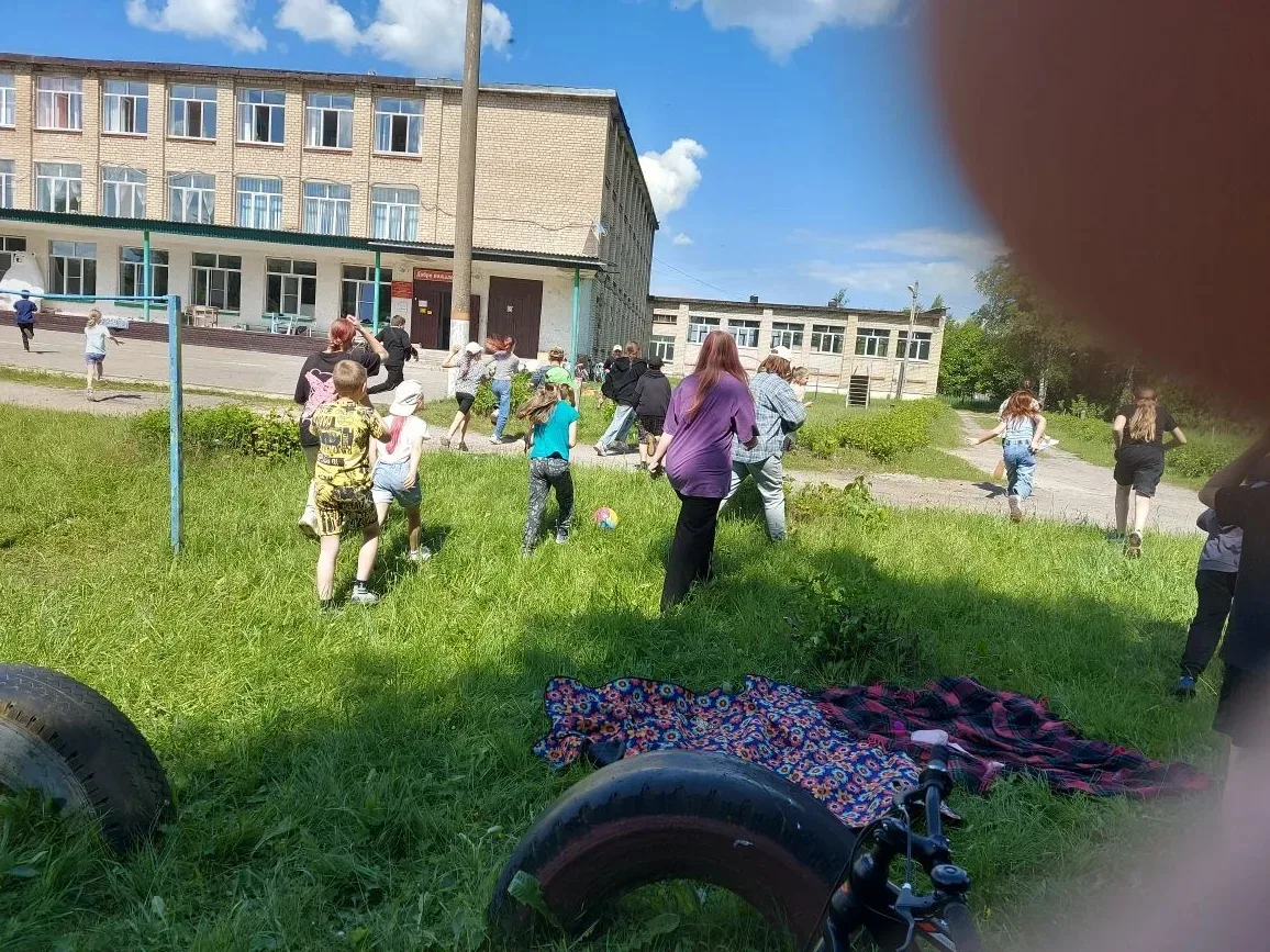 Все мы знаем такую фразу - "Движение - это жизнь". Наши ребята двигаются очень быстро, да еще и под 