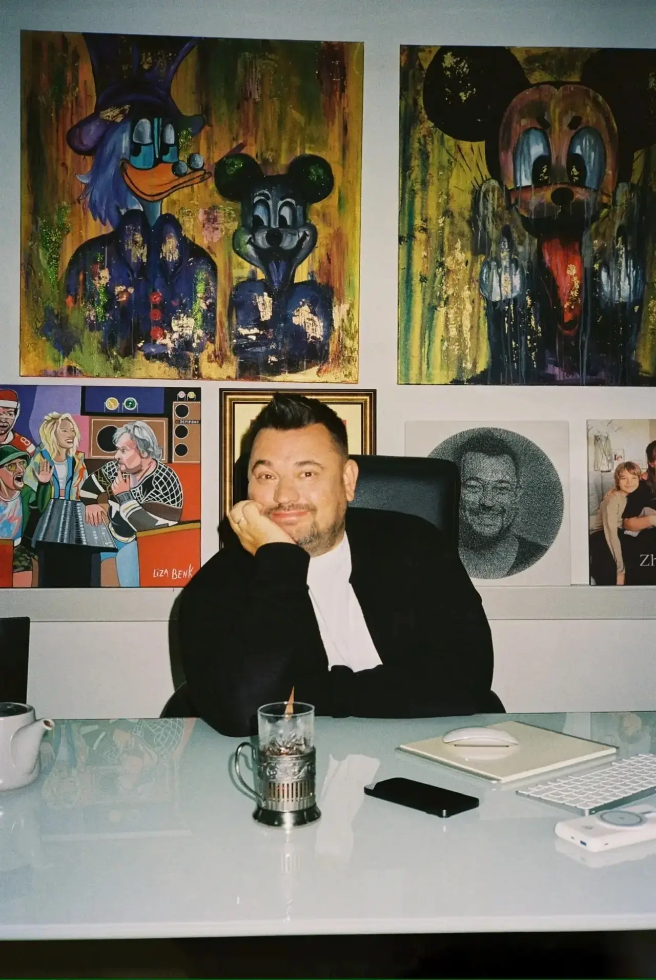 Сергей Жуков рассказал, как выступал на «криминальном» корпоративе.   В начале карьеры «Руки Вверх!»