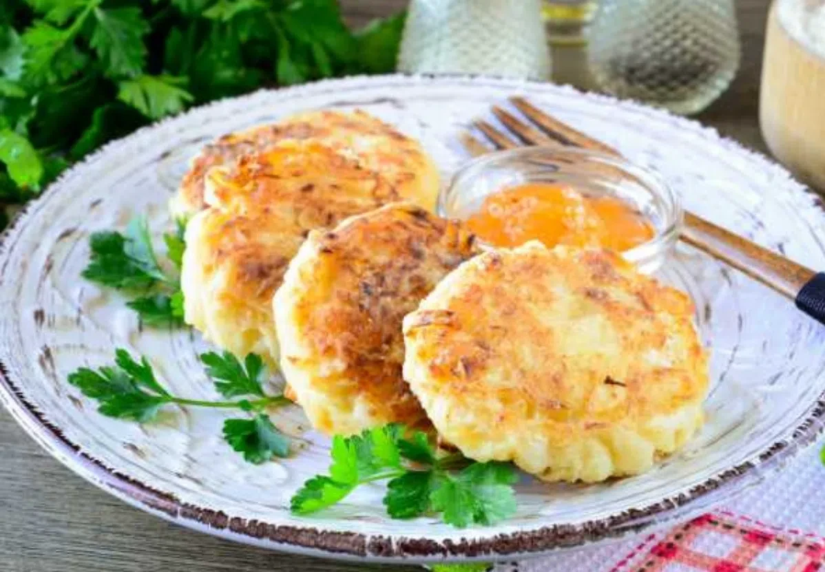 Многие очень любят капусту, но кроме как в салате не знают, как ещё её приготовить. Делюсь с вами ре