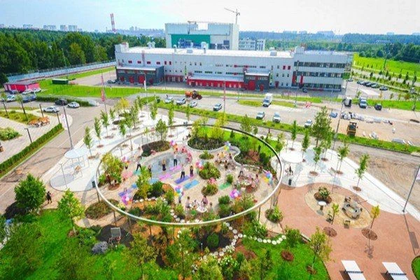 Фармацевтика стала сквером.