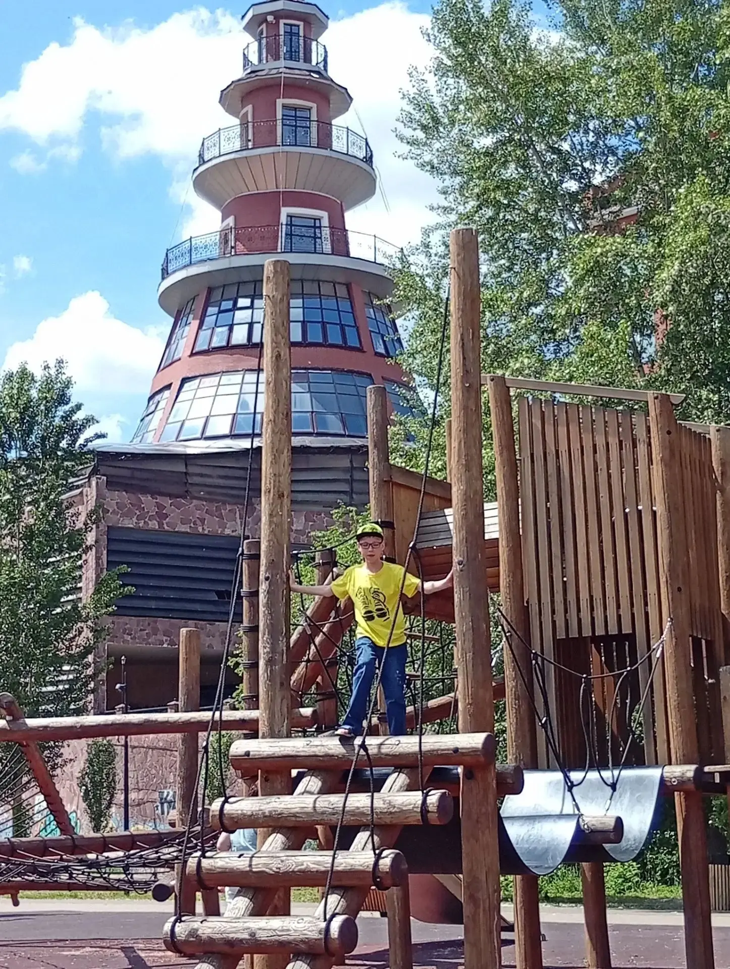 Здоровье, сила и водные забавы: формула идеального лета Данила!! 💦🌲☀️

Летние каникулы — это лучше