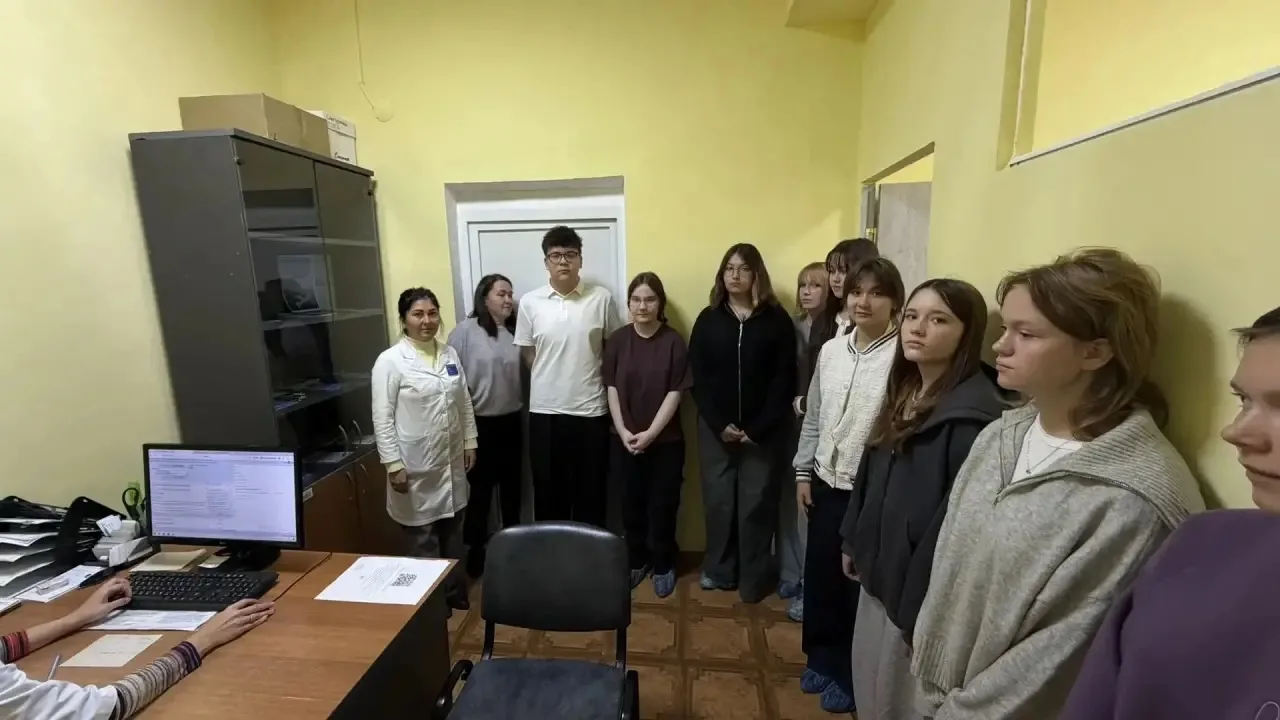 🩺👩‍⚕️🧑‍⚕️Будущие врачи в гостях у ГБУЗ РБ Иглинская ЦРБ: как прошла экскурсия для шк...