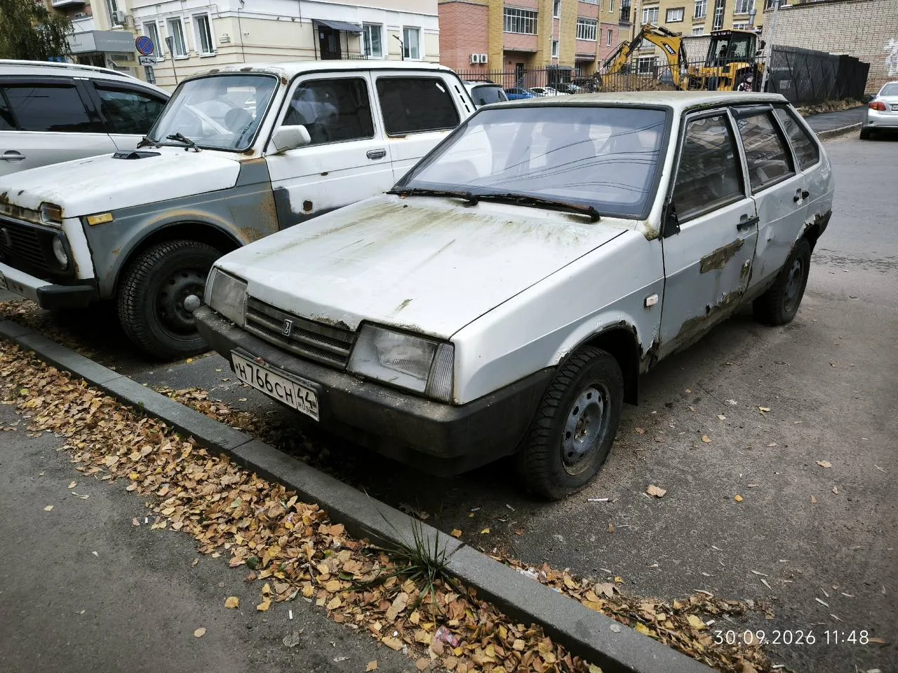 Когда не можете найти парковку около важного места, помните, что некоторые автомобили м...