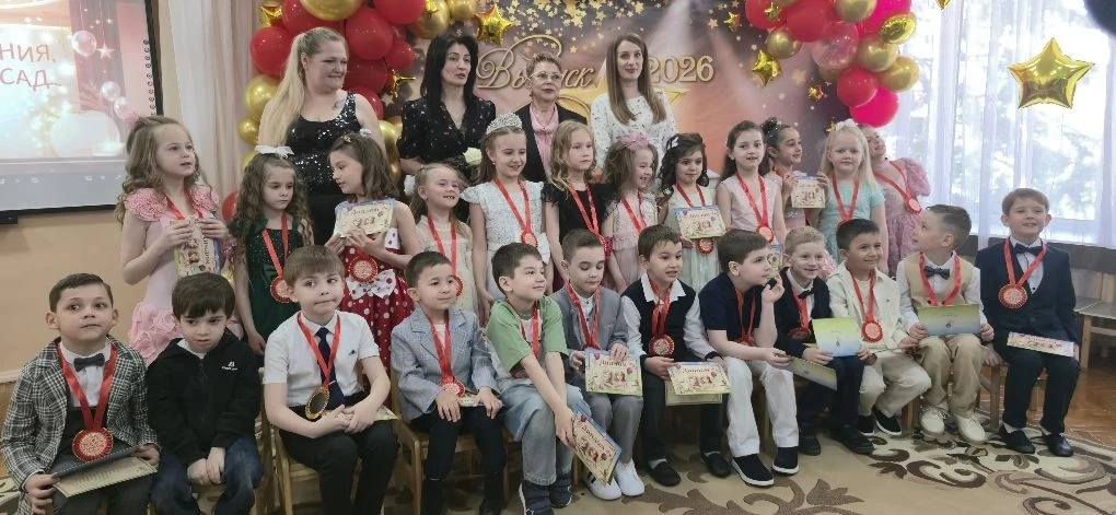 Сегодня состоялся выпускной в подготовительной группе  нашего МБДОУ д/с № 8 " Орленок".🎉
Вот и прол