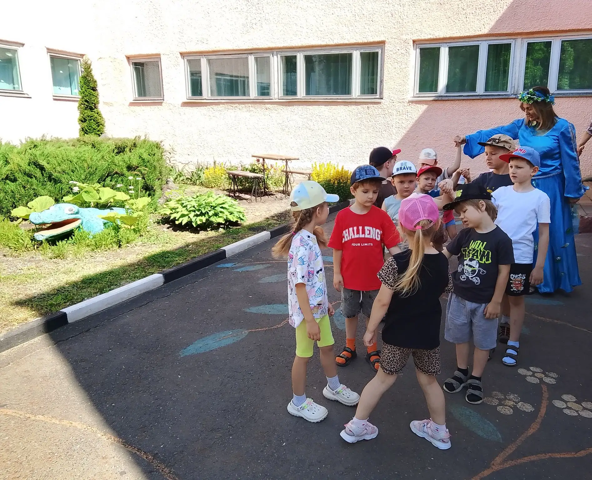 🌞Радость летнему дню🌞

☀️ Сегодня в старшей группе N4 "Цветочная" прошёл по - настоящему незабывае