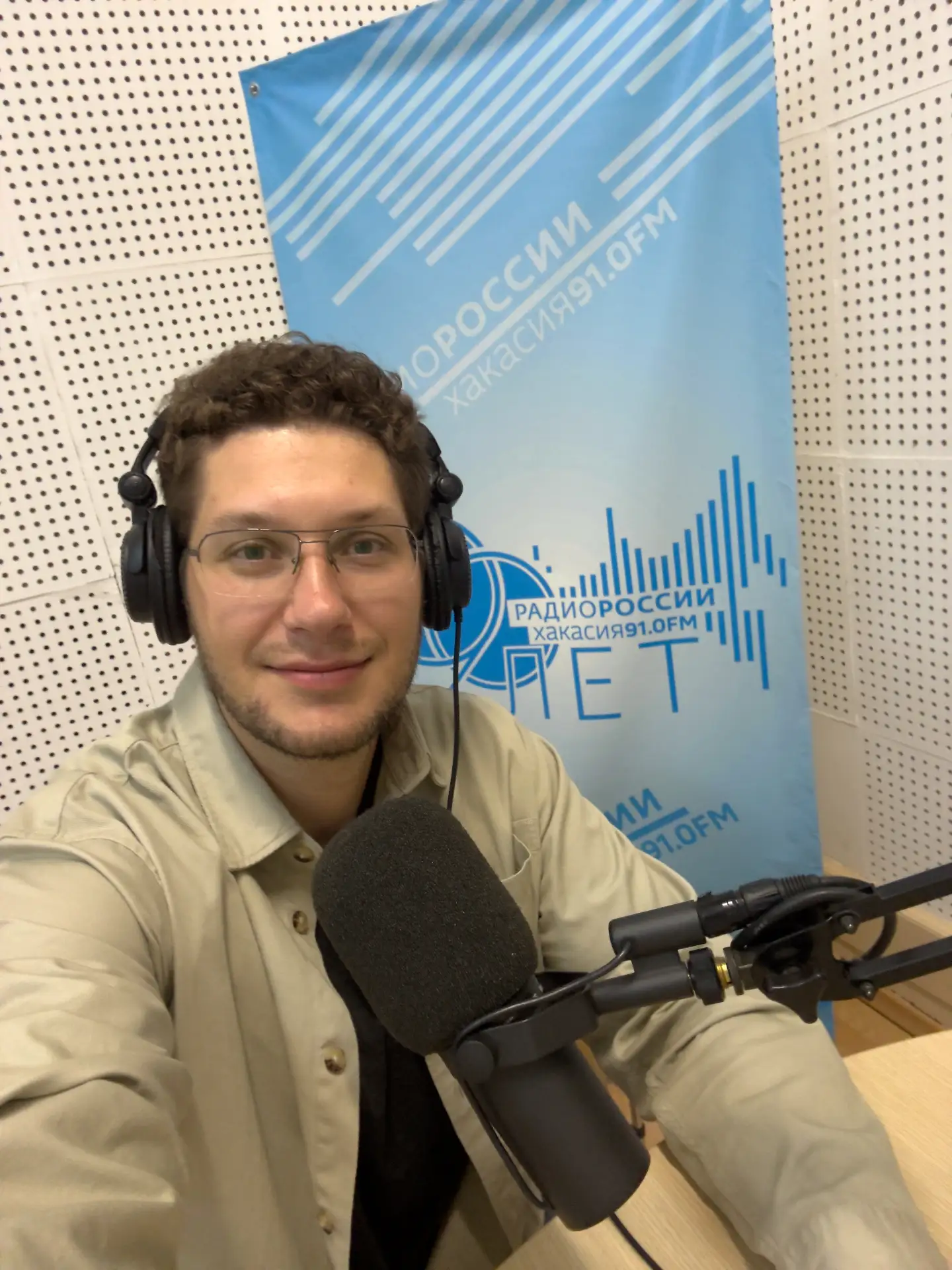 Вчера до ночи бродил по тайге и горам Западного Саяна за Абазой. А сегодня утром уже на...
