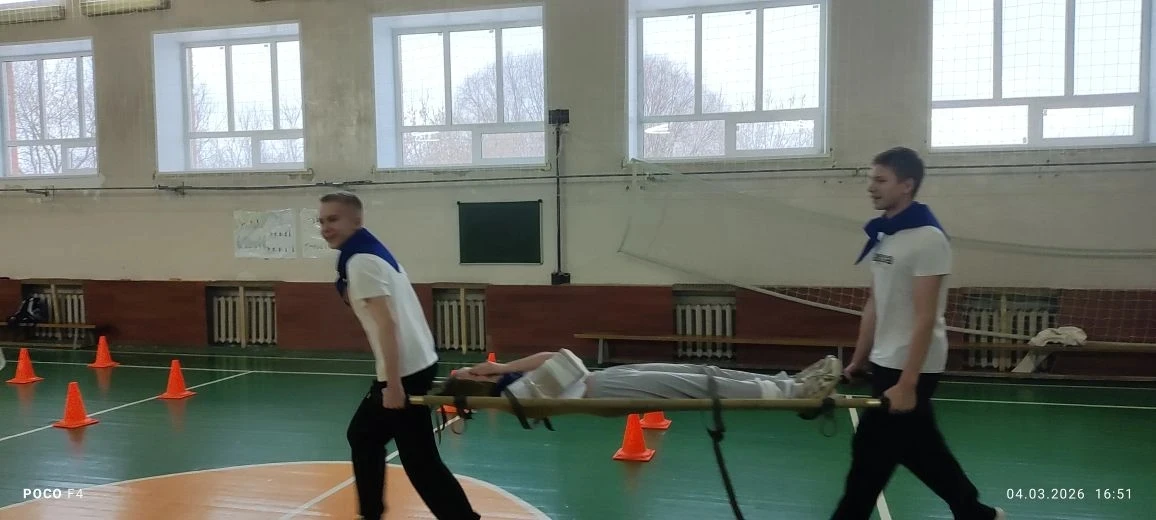 Отчет с места событий.  🇷🇺В МБОУ «СОШ №6 им. К. Минина» 4 марта прошел школьный этап военно-патриоти