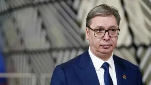 «Возможно, я скоро уйду в отставку», — заявил президент Сербии Вучич во время визита в Китай.   Как 