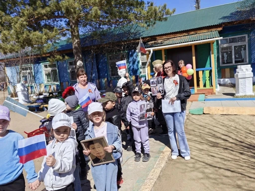 Неделя подготовки к 9 мая в подготовительной группе прошла очень насыщенно. Мы говорили...