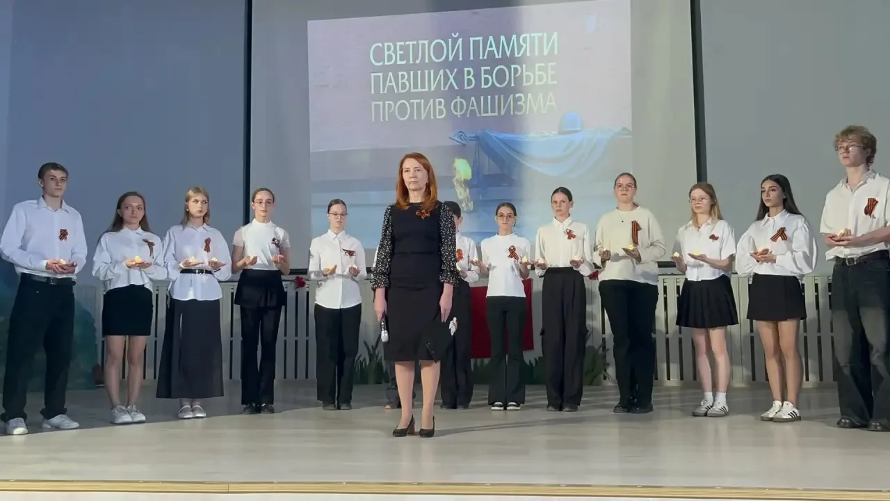 🎶 В нашей школе с огромным успехом прошел концерт «Песни Победы»!  Дорогие друзья! В преддверии вели