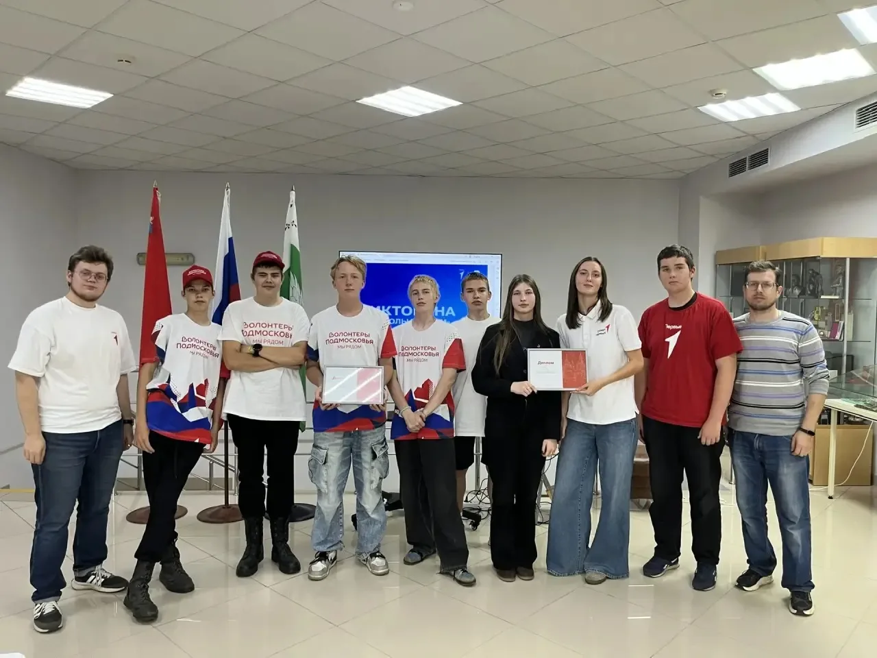 🇷🇺 Умники и умницы — играем в «Символы России»!