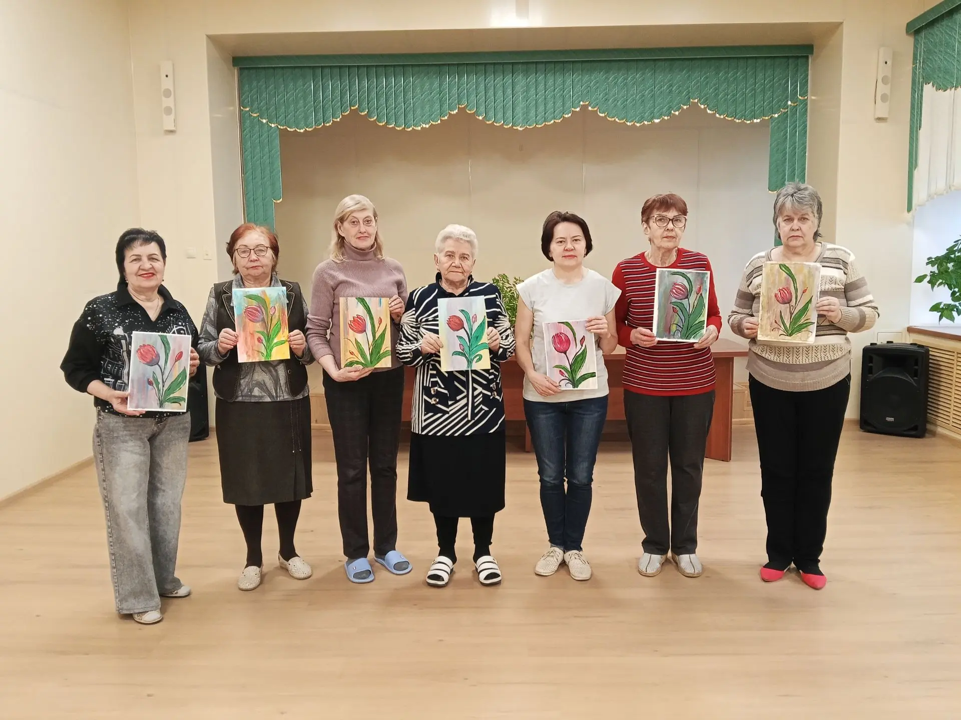 🍎Участники проекта «Курское долголетие» г. Курска вновь погрузились в мир творчества. На занятиях по