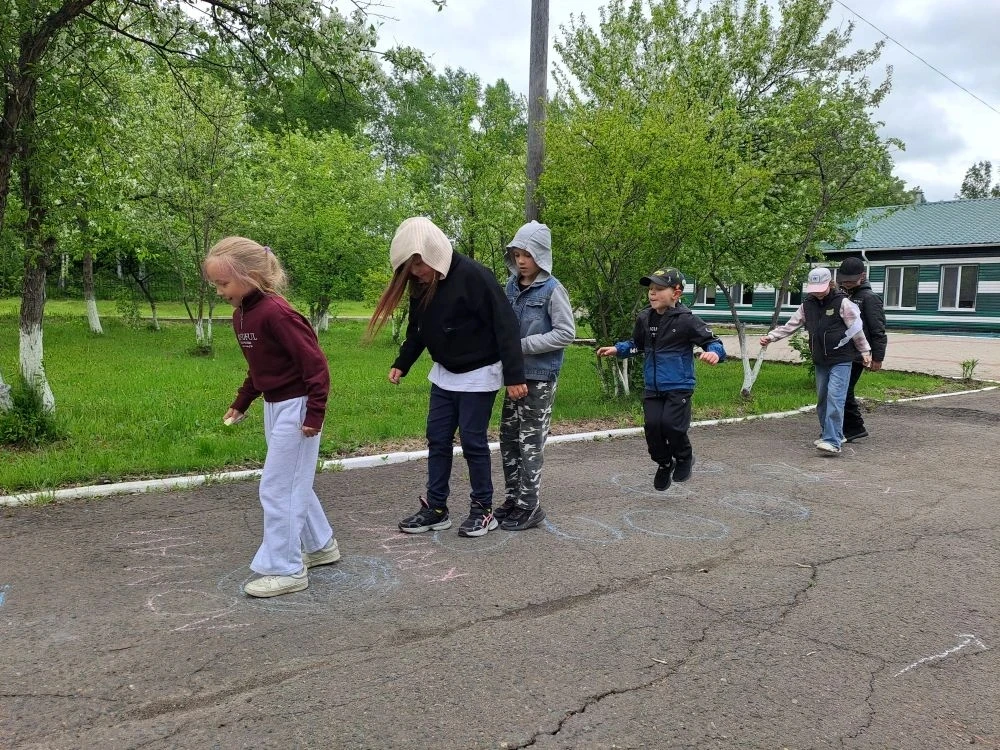 Безопасность детей — главный приоритет. День в пришкольном лагере прошёл с пользой ⚡🔥

4 июня в при
