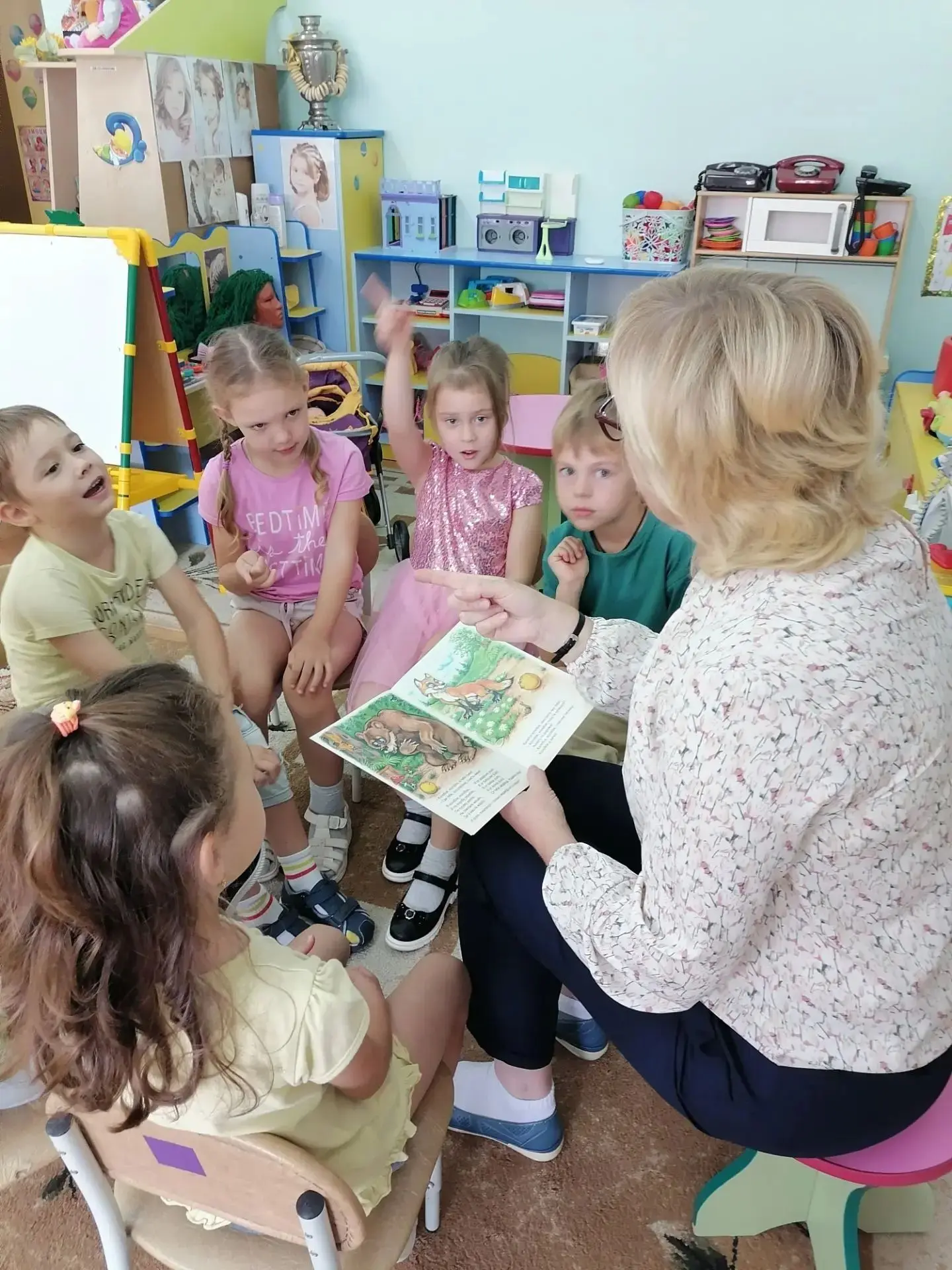 🎉🥳 А вы знаете, кто сегодня был главным именинником в группе "Подсолнушки"? 🎉🥳