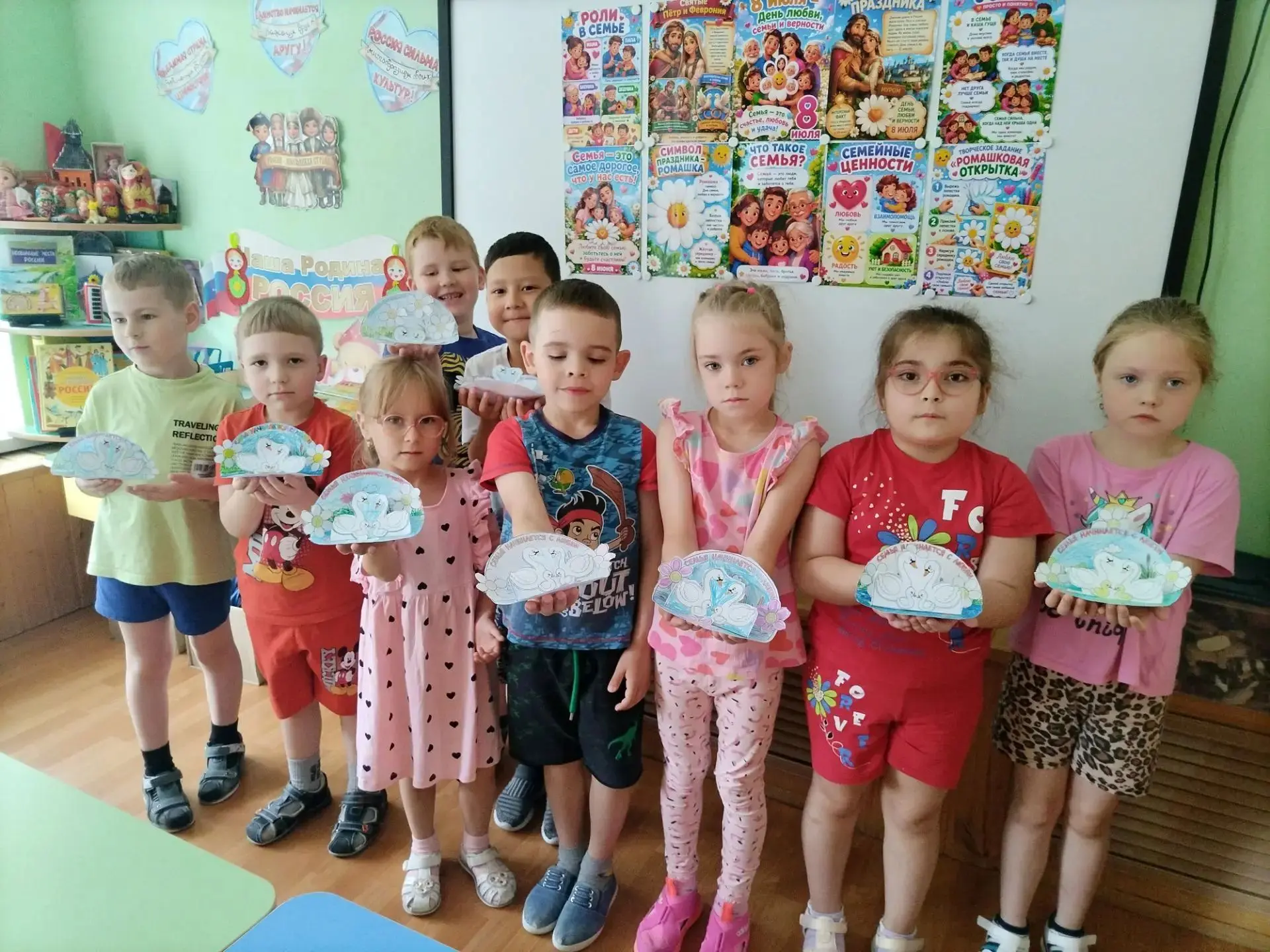 💥8 июля в России отмечают День семьи, любви и верности — праздник памяти святых Петра и Февронии Му