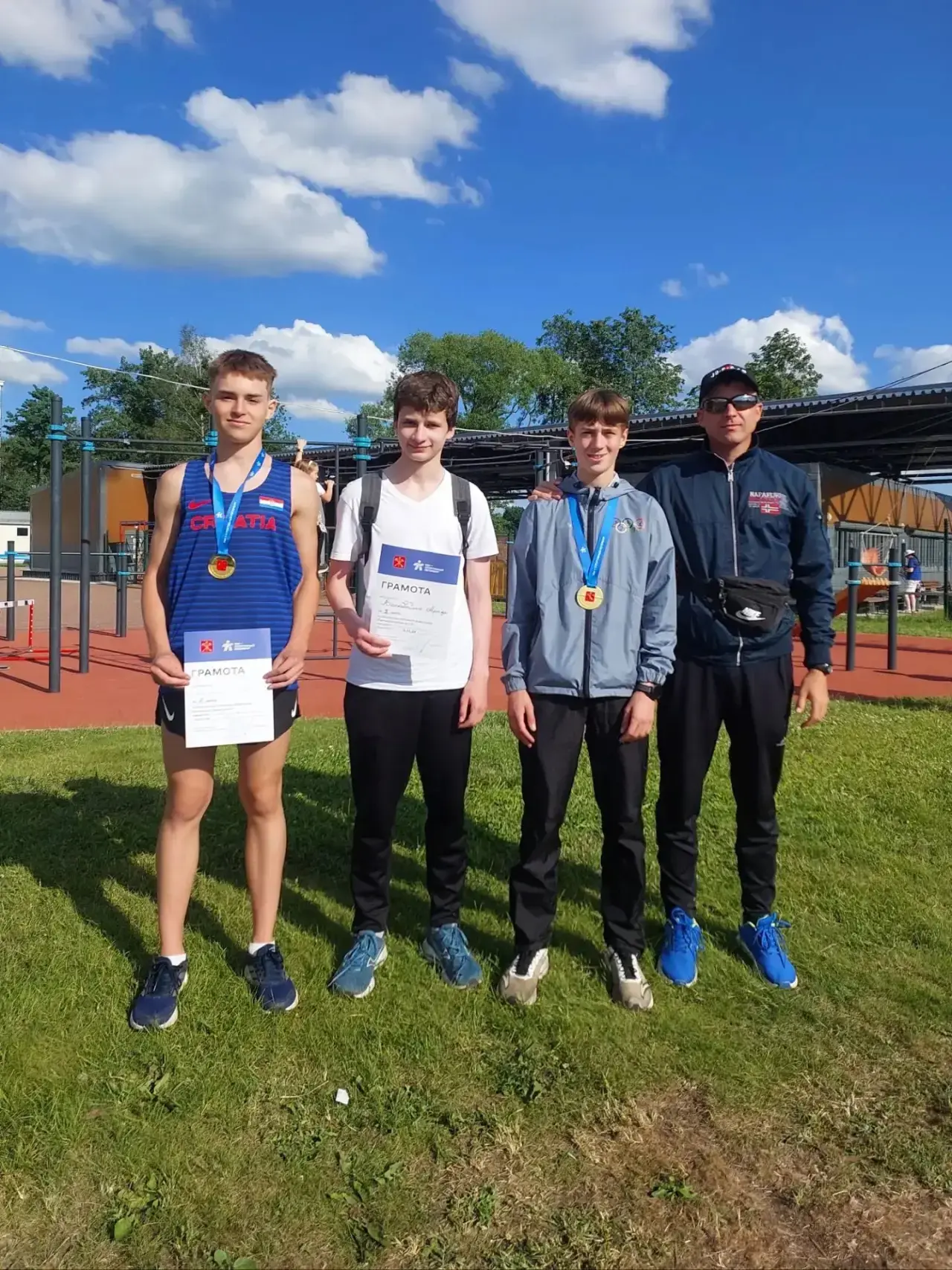 ⚡️Первенство Санкт-Петербурга по легкой атлетике U16🔝

🏁С 14 по 15 июня стадион «Приморец» стал ар