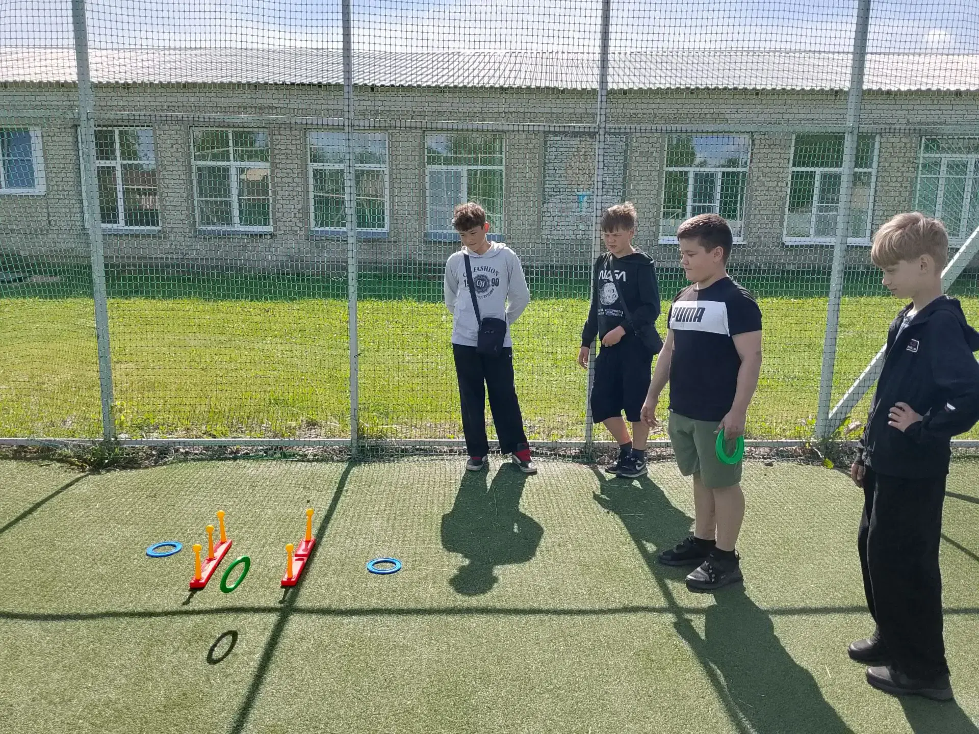 ☀️ Отличный день в РВО!
Ребята активно провели время: играли в городки, бадминтон, футбол и другие п