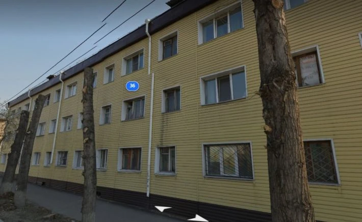 В Барнауле снесут трехэтажку, которую недавно облагородили сайдингом

Речь идёт о многоквартирном до