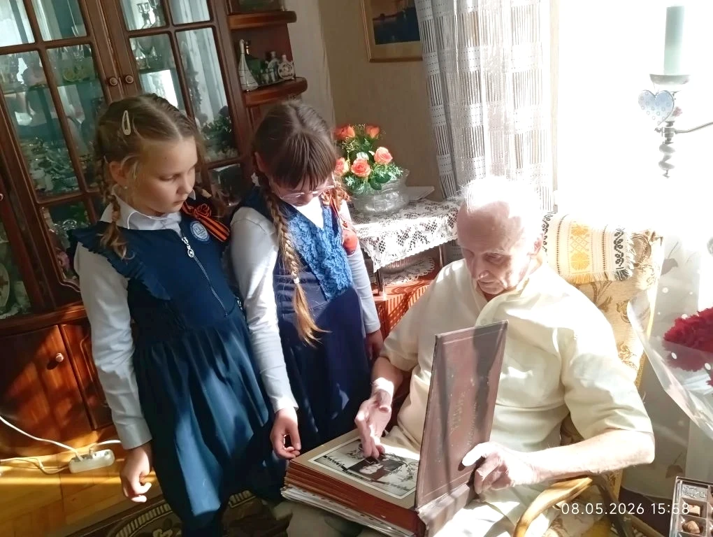 В гостях у морской династии: как лицейские поздравили ветерана Георгия Савченко⚓  🎗️В преддверии Дня