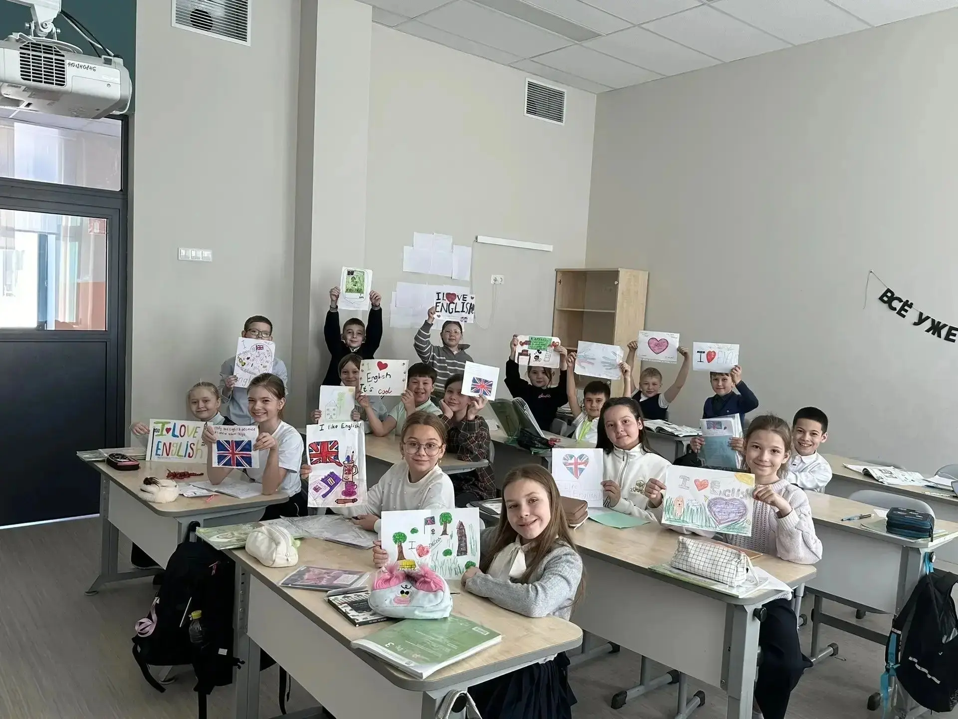✨ Неделя английского языка подарила нам столько ярких моментов — спасибо каждому, кто внёс в неё час