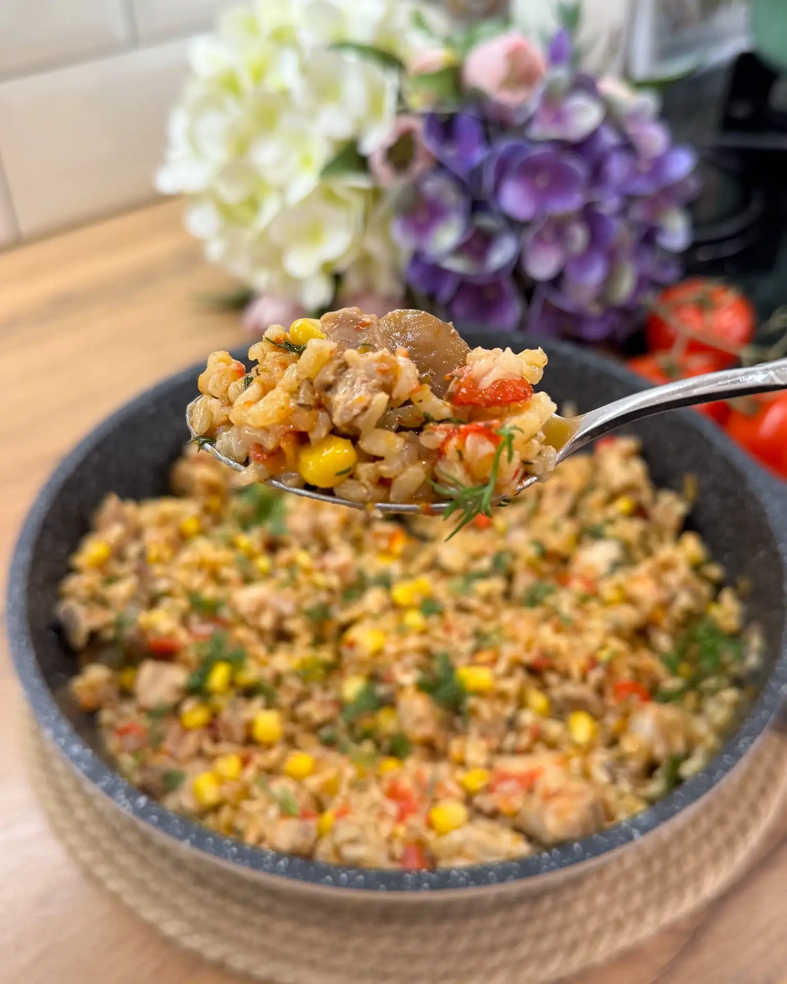 ОЧЕНЬ ВКУСНЫЙ РИС С КУРИЦЕЙ! 
Без вреда для фигуры!
✅Сохраняйте рецепт, приготовите и будете меня вс