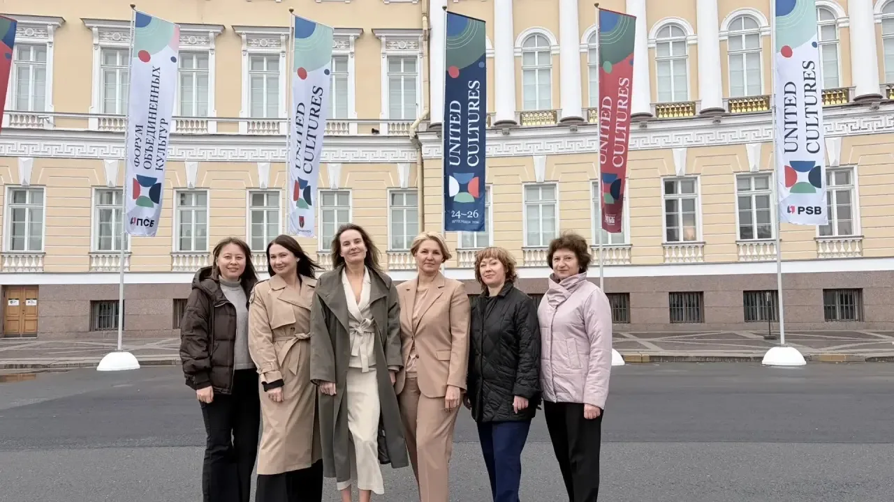 Вернулась из Санкт-Петербурга, где вместе с амурской командой — директорами наших учреж...