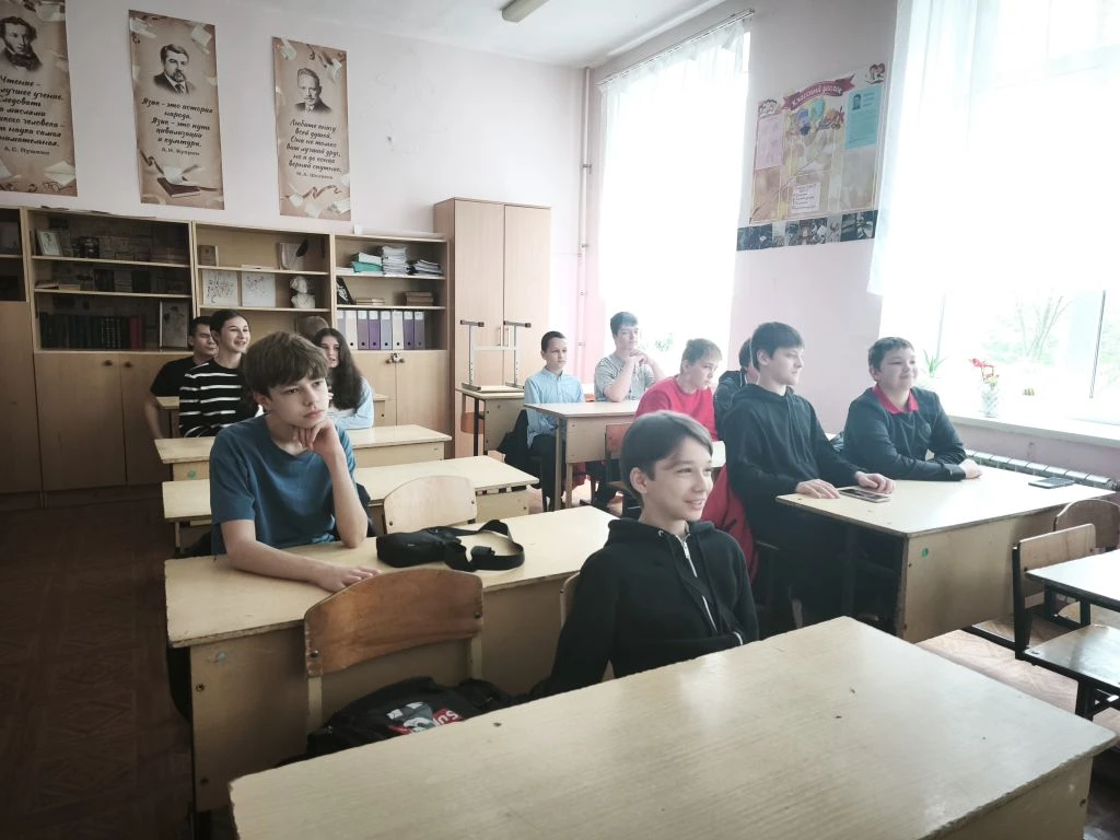 30 марта в 7 классах  прошла тематическая встреча, посвященная Дню защиты Земли. Мероприятие было пр