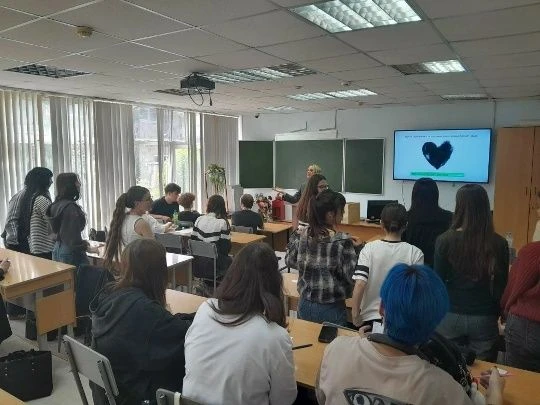 26 мая в рамках программы «Жизненные ориентиры» студенты колледжа поговорили о том, о чём часто стес