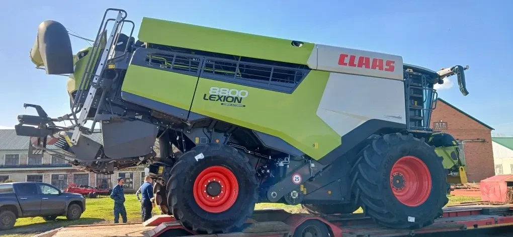Один за всех — и все за урожай! Три CLAAS LEXION 8800 с жатками CONVIO FLEX 1230 спешат...