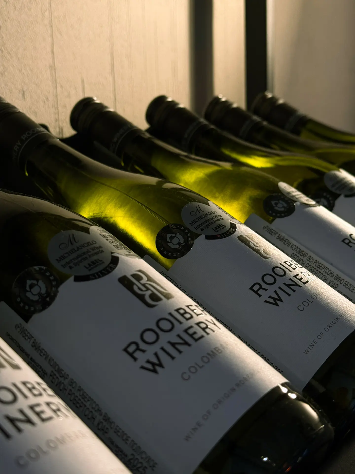 Ухватите лето за пятки с Rooiberg Winery Colombar 🥂