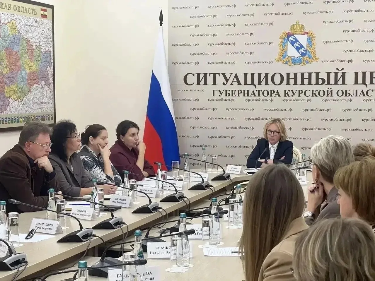 🤔 Больше половины курских учителей остаются под "бумажным прессом"