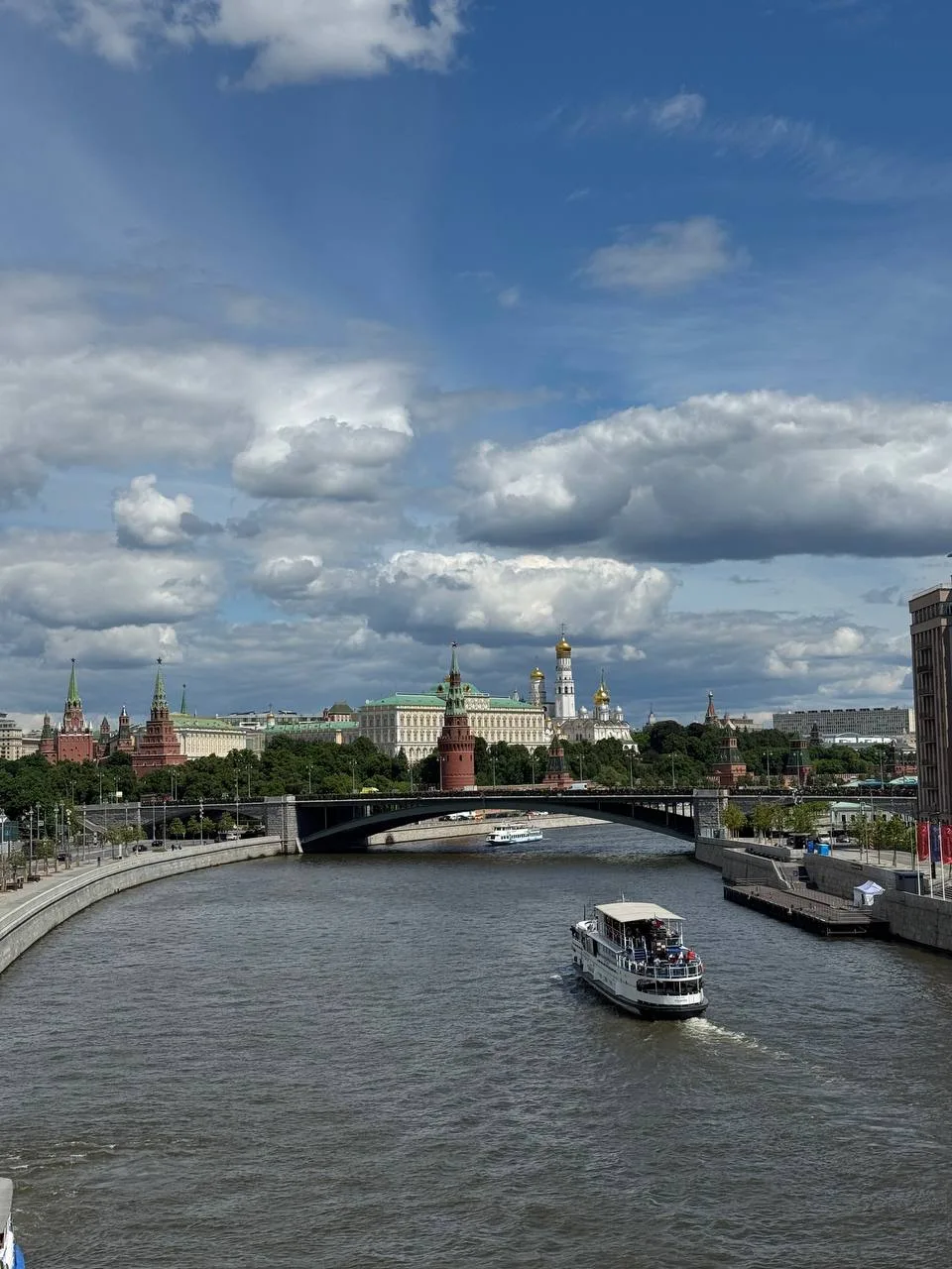 Сегодня у меня было свидание с Москвой.