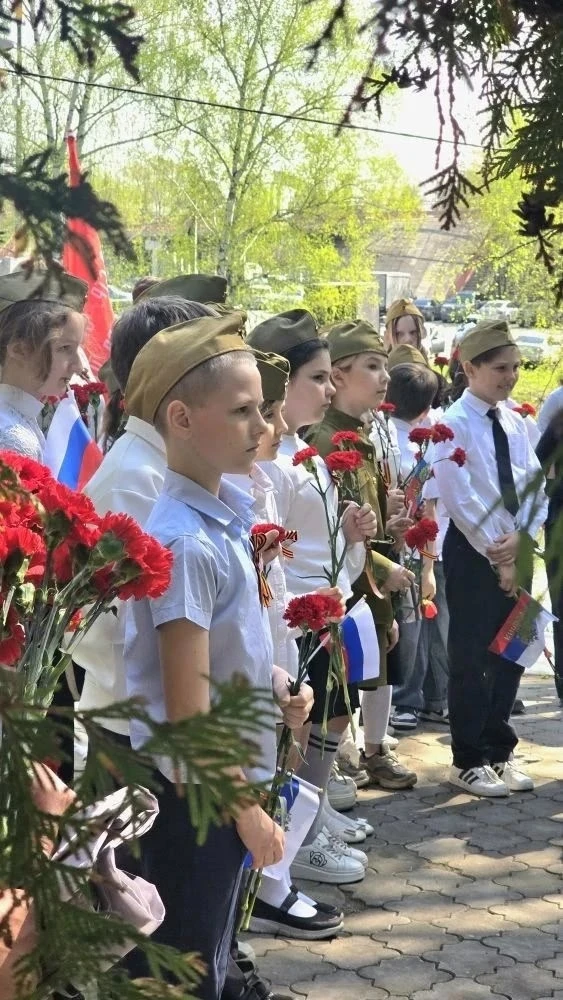 Мы помним! Мы гордимся! Традиционный митинг ко Дню Победы в школе.   В нашем учебном заведении уже с