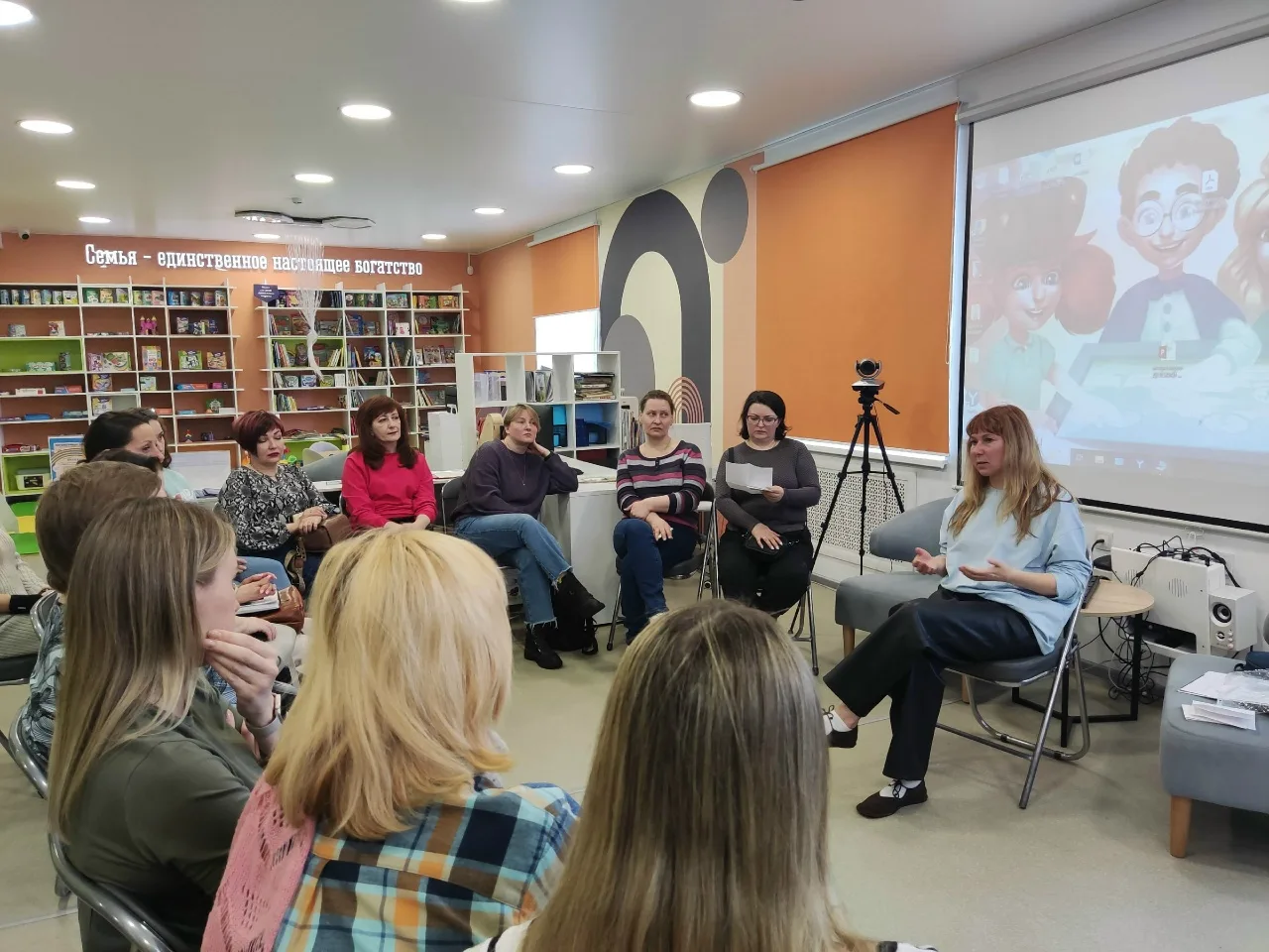 💬 «Жизнь с подростком: где найти силы?» — как это было
В апреле состоялась открытая встреча с педаг